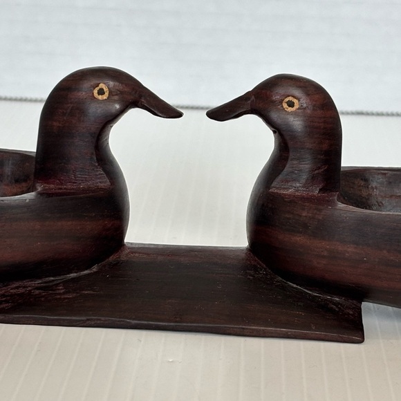 Vintage Duck Salt & Pepper Cellar Wood Hand Carving - Picture 2 of 9
